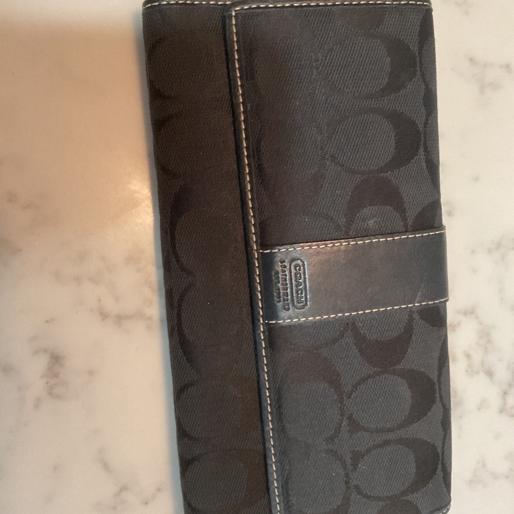 Coach Vintage Black Wallet